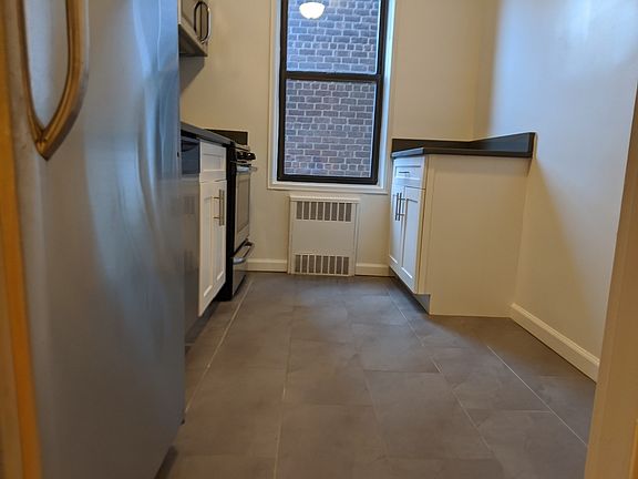 2nd image of 63-84 Saunders St #5F