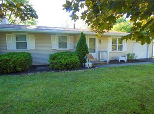 9 Jamee Ln, Rochester, NY 14606
