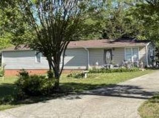 86 Carroll St, Moreland, GA 30259