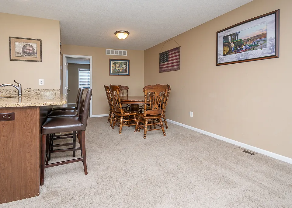 3909 Marigold Dr
