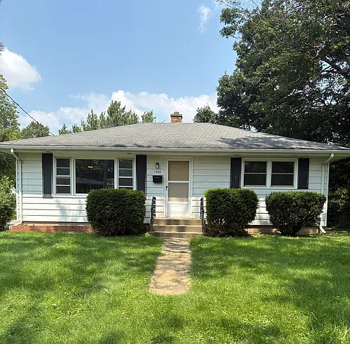 1502 Steensland Dr Photo 1