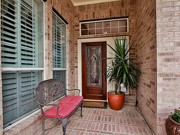 3rd image of 11814 Oakshield Ln