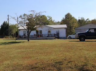 668 Eddie Walker Rd, Summer Shade, KY 42166