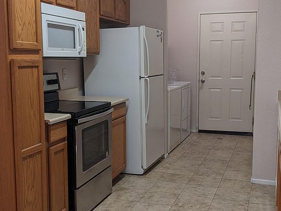 2nd image of 41410 Juniper St Unit 1911