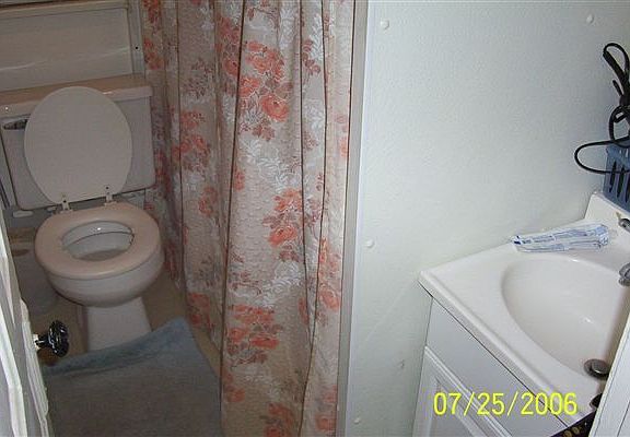 410 #9 - Bathroom