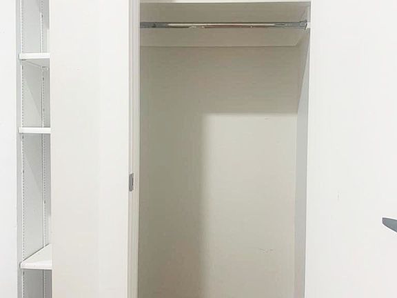 4th image of 352 Melrose St #2S