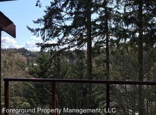 11056 NE 33rd Pl APT C6, Bellevue, WA 98004