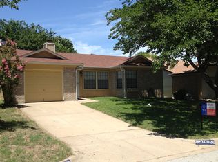 10028 N Suttonwood Dr, Fort Worth, TX 76108