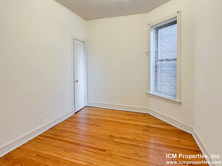 3048 N Greenview Ave #2 — Photo 6