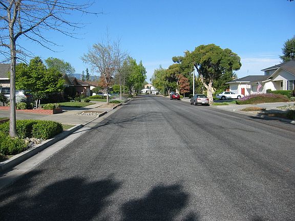 Quiet street with limited throughfare