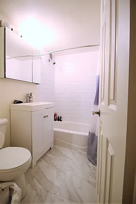 Rented by City Connections Realty | media 14