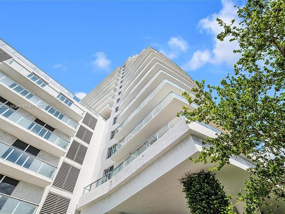 2nd image of 4250 Biscayne Blvd APT 1106