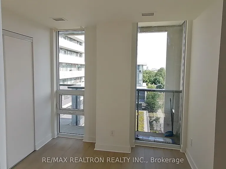 160 Flemington Rd #715 — Photo 6
