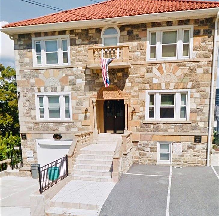 1st image of 140 Harding Ave