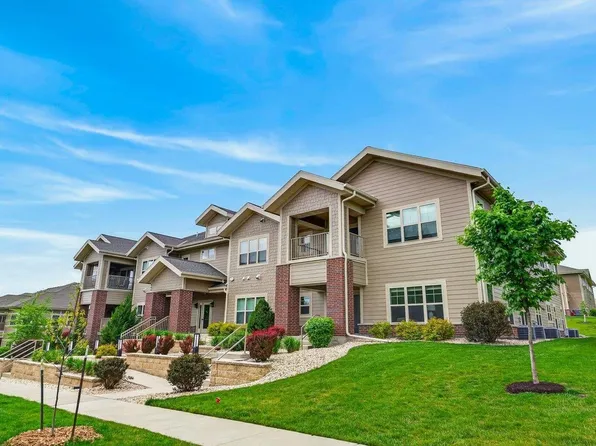 1804 Maplecrest Drive #102, Verona, WI 53593