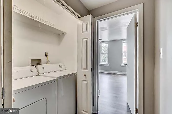 681 Washington Blvd #B — Photo 14