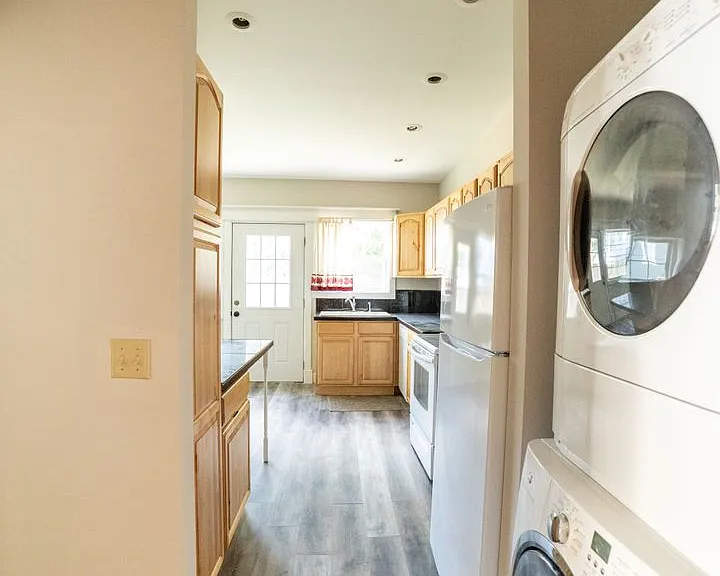 4805 Illinois — Photo 11
