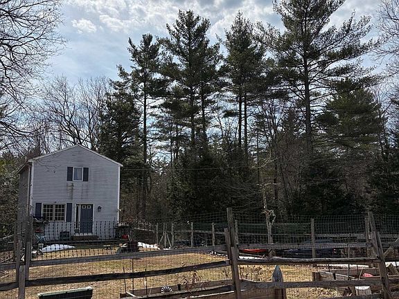 2nd image of 6 S Spaulding Brook Road