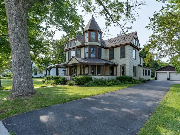 61 E Church St, Adams, NY 13605