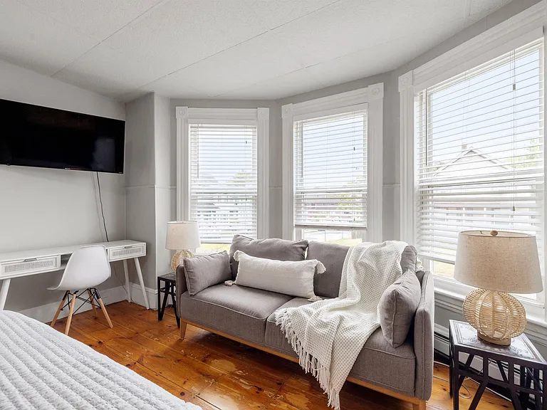 792 Grove St #1 — Photo 2