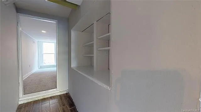 428 Hawthorne Ln #7 — Photo 8