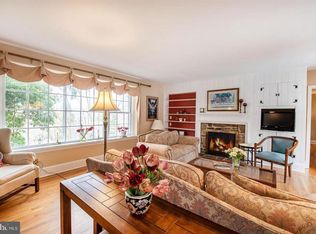 915 Collins Dr, West Chester, PA 19380