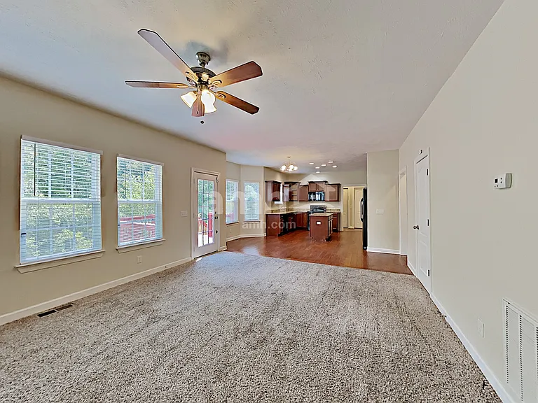 6943 Calderwood Dr — Photo 6