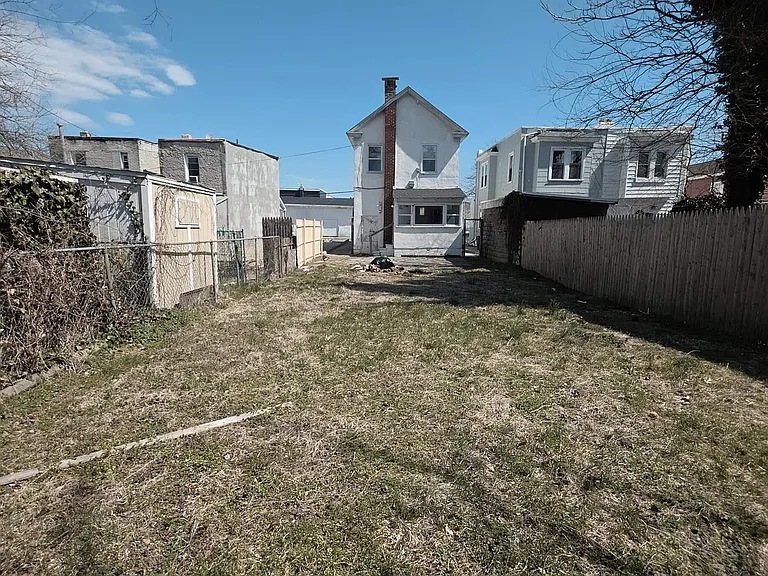 346 N Delaware Ave — Photo 47