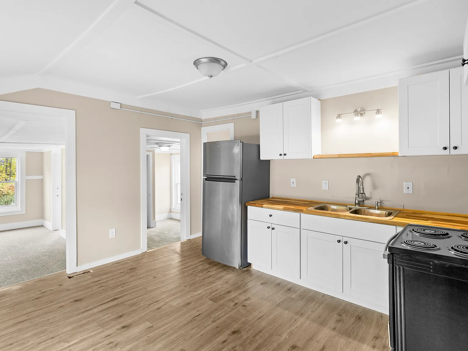 3 bed, 775 sqft, $1,250 — Photo 2