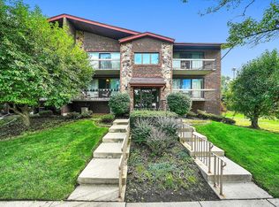 4145 W 93rd Pl APT 1E, Oak Lawn, IL
