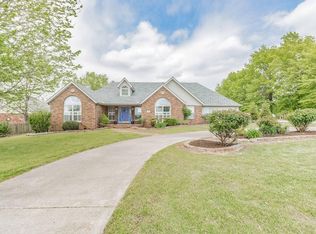 518 Brown Rd, Cave Springs, AR 72718