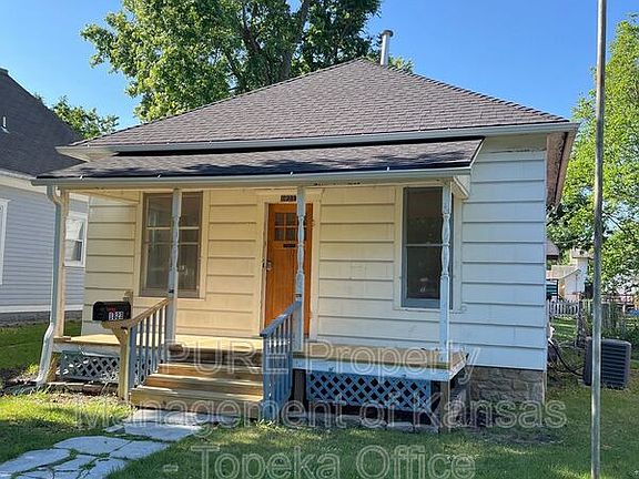 2nd image of 1823 SW 2nd St