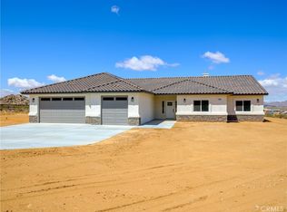 14726 Kingsdale Rd, Apple Valley, CA 92307