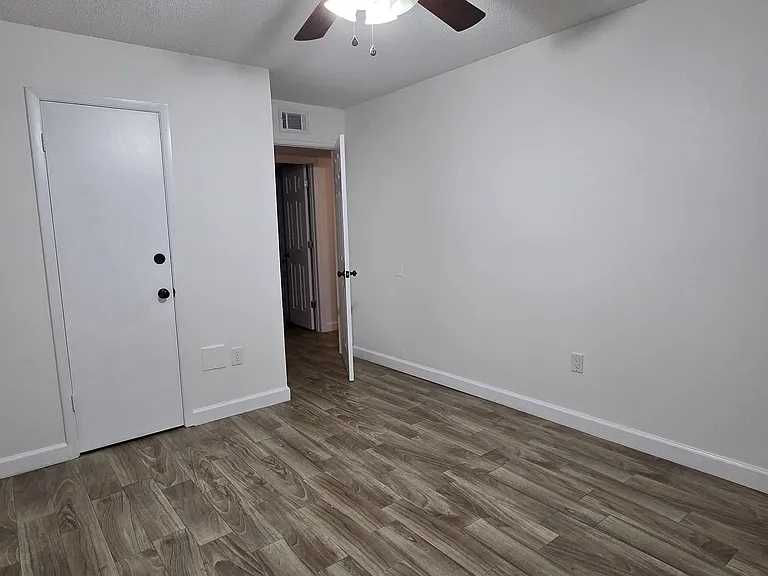 1308 Stearman Ct #3 — Photo 7