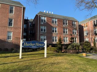 16 Main Street #2Y, East Rockaway, NY