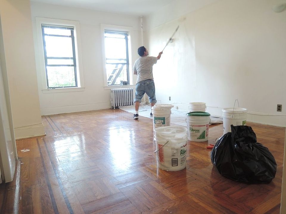 2nd image of 2407 36th St APT C5