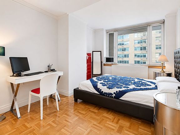 4th image of 404 E 76th St APT 6B