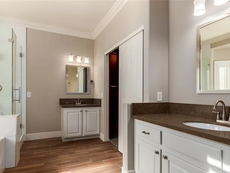 264 Pointe Ranier Ave — Photo 18