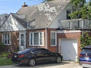 47 Clarendon Dr, Valley Stream, NY 11580