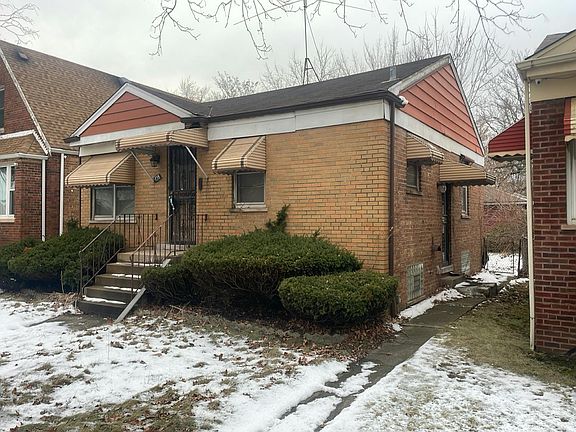 2nd image of 438 W 126th Pl