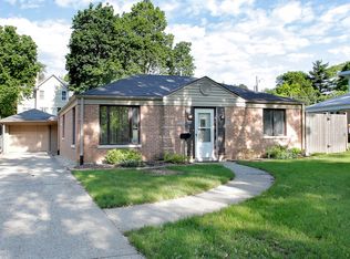 609 Hampton Ter, Libertyville, IL