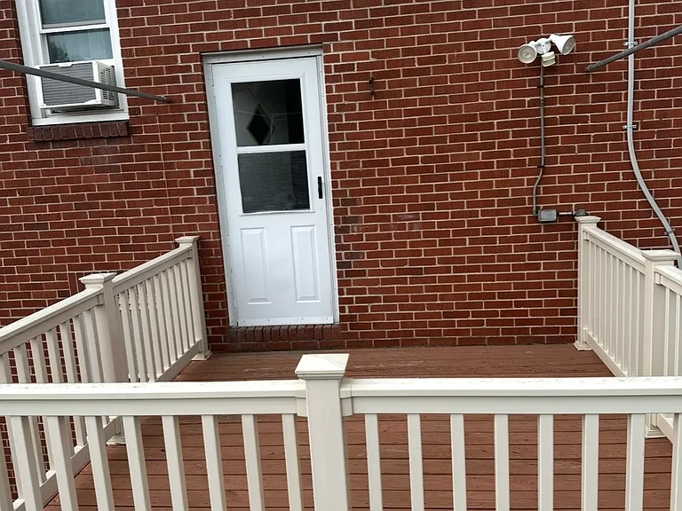 1474 Abbott Rd #1 — Photo 5