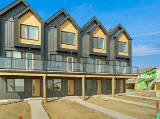 5142 Rivers Edge Way NW, Edmonton, AB T6M1P9