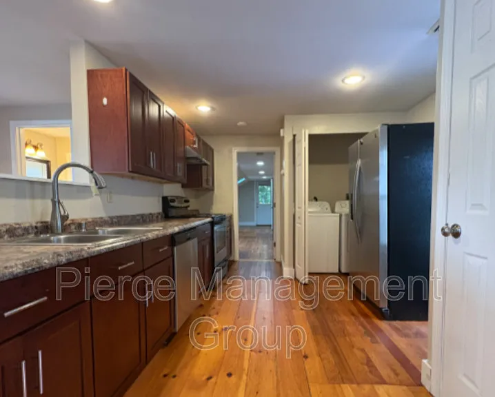 11 1/2 Perkins Ct — Photo 7
