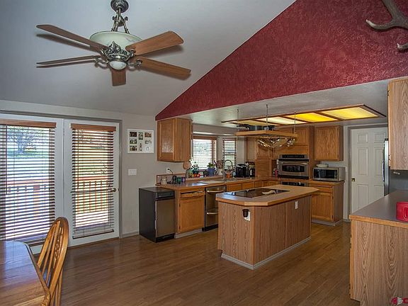 4th image of 389 Cassidy Dr