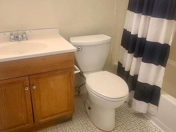 2nd image of 3549 Cranmer Mews