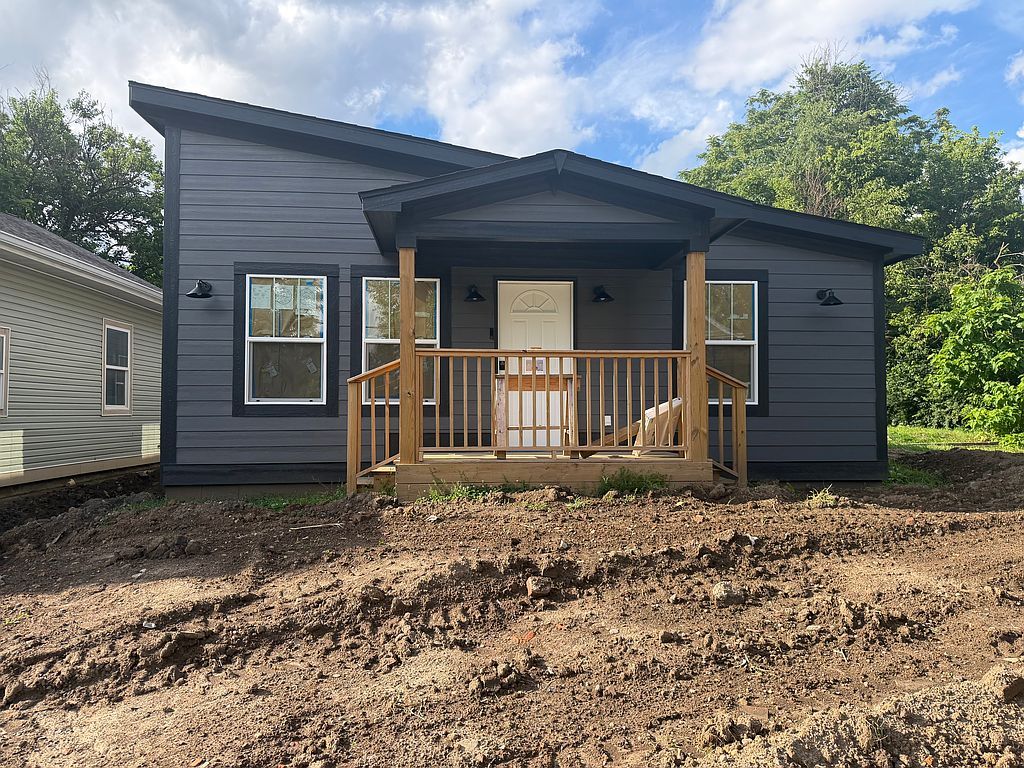3412 E 25th St - Property Image
