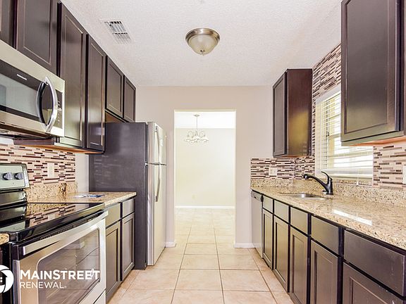 5th image of 2665 Gale Rose Dr