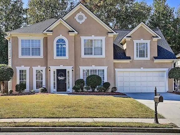 2nd image of 700 Winding River Dr