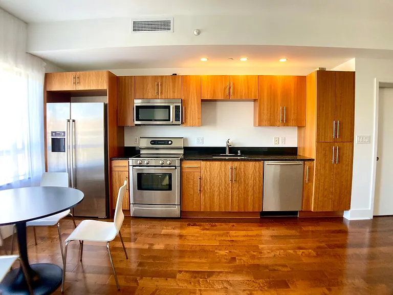 88 E San Fernando St #504 — Photo 4